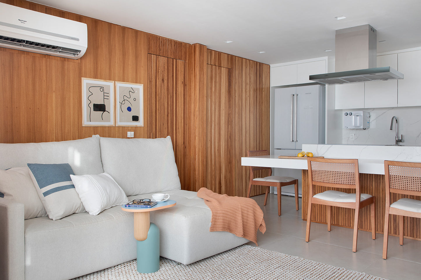 Mesa de Apoio Sertão | Composição 01