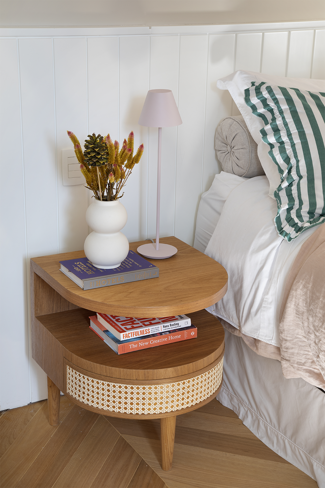 Full Moon Bedside Table (oak + straw)